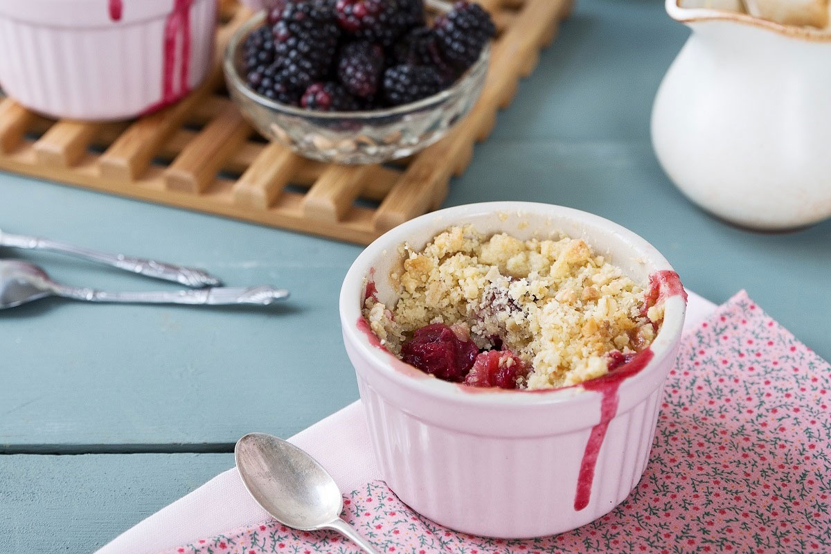 Blackberry and Apple Crumble