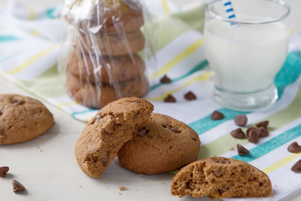 Chocolate Chip Peanut Butter Cookies