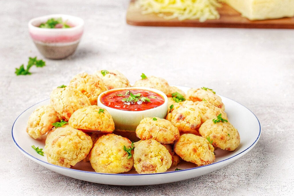 Crunchy Cheddar Bites with Dipping Sauce