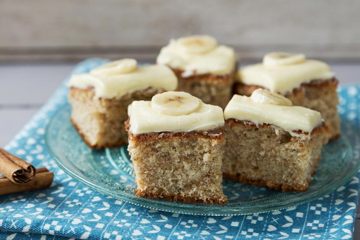 Frosted Banana Traybake