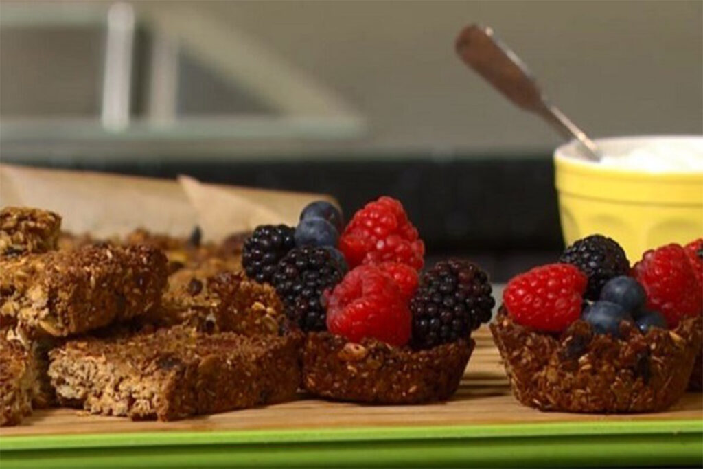 Granola Fruit Cups or Bars