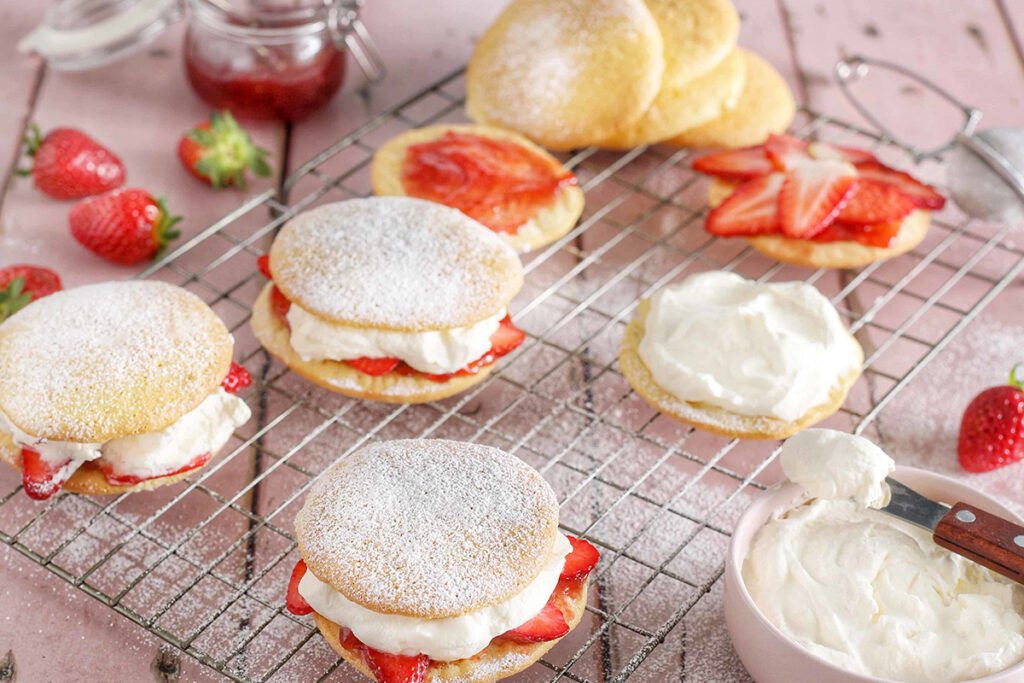 Sponge Drops with Strawberries & Cream