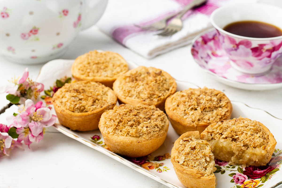 Apple Crumble Tartlets