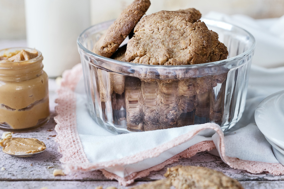 Spelt Crunchy Peanut Butter Cookies