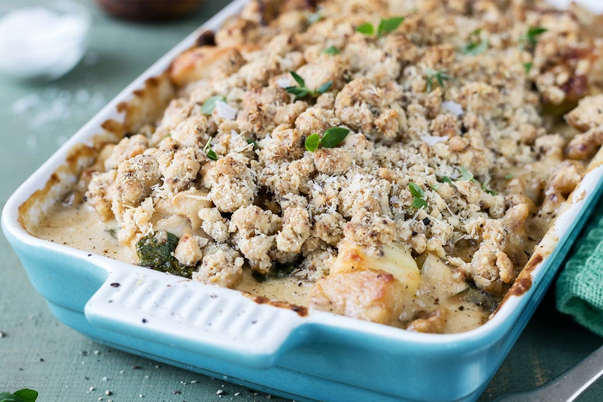 Chicken, Mushroom & Spinach Crumble