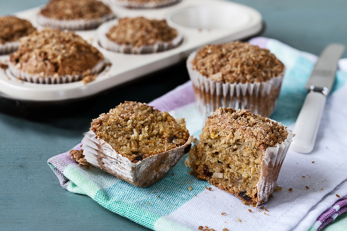 Vegan Apple Crumble Muffins